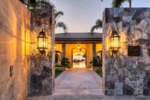villa-95820647051681589187.jpg