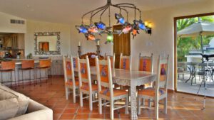 villa-98829468631697579505.jpg