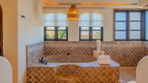 villa-98866705691737399288.jpg