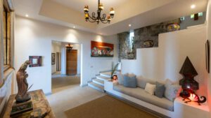 villa-12569518861744740668.jpg