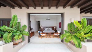 villa-27570799221681314275.jpg