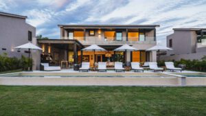 villa-38638862291740776947.jpg