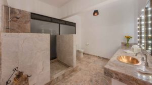villa-56792069871716998892.jpg