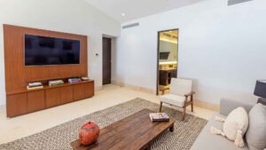villa-70022394071681314275.jpg