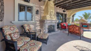 villa-15182724021729975554.jpg