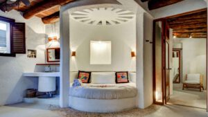 villa-26366805691724089538.jpg