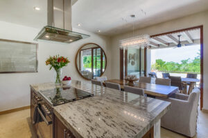 villa-26909792151681316632.jpg
