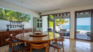 villa-31469724511755122717.jpg