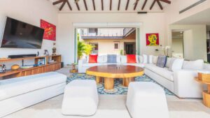 villa-3974533731681335929.jpg