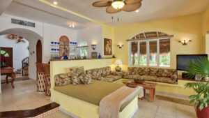 villa-55068402041721162731.jpg