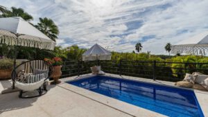 villa-61596083541741037931.jpg