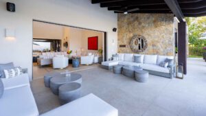villa-78393656381747770359.jpg