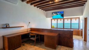 villa-81474552911755122798.jpg