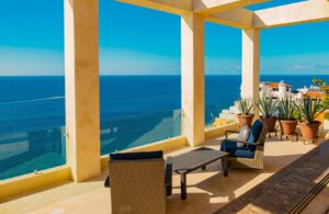 villa-89945524361681604053.jpg