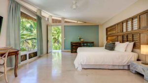 villa-9416575641722541790.jpg