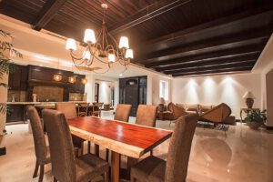 villa-98345583251681409376.jpg
