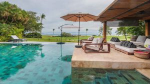 villa-42410574061726344821.jpg