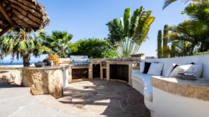 villa-48019669421733769093.jpg