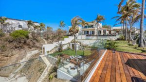 villa-53527554081754596237.jpg