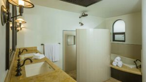villa-71387959851749142112.jpg