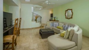 villa-81647139411749142112.jpg