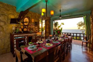 villa-91270786161679604175.jpg