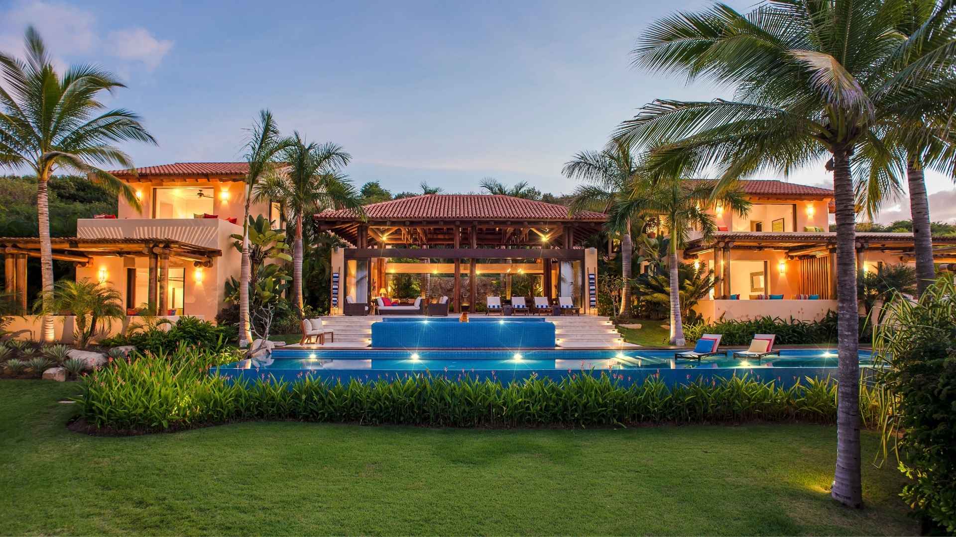 Exterior of Casa Querencia and its infinity pool.