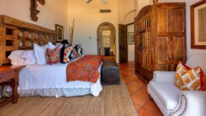 villa-10052451011682201020.jpg