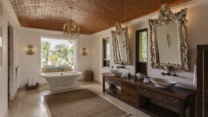 villa-10328671181767815568.jpg