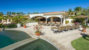 villa-10441529811682125784.jpg