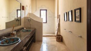 villa-11540805011747333128.jpg