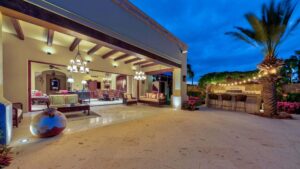 villa-11716809871681605754.jpg