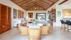 villa-12232029621768863132.jpg