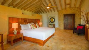 villa-14263038081682195114.jpg