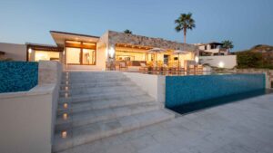 villa-17084664641682123674.jpg