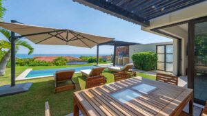 villa-19601915921767979591.jpg