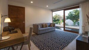 villa-20371106281682123675.jpg