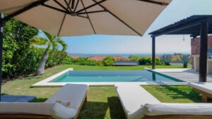 villa-2121199981767979570.jpg
