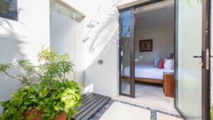 villa-26658704541767983182.jpg