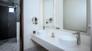 villa-30453068431682443853.jpg