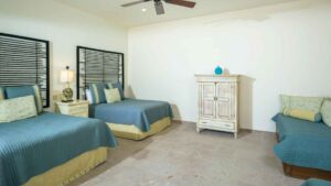 villa-32110337201682125784.jpg