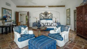 villa-32933217271682205335.jpg