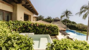 villa-35065103971767815394.jpg
