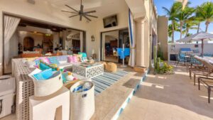 villa-36888160731682200414.jpg