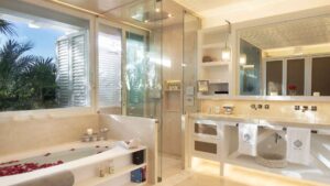 villa-38892075641682367880.jpg