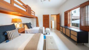 villa-3999464281768863251.jpg