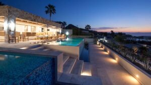 villa-43459422041682123674.jpg