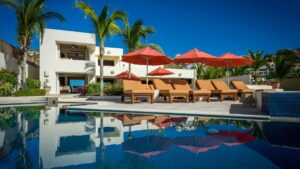Holiday luxury villa in Los Cabos with Agave Villas