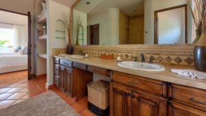 villa-47042292941682201675.jpg