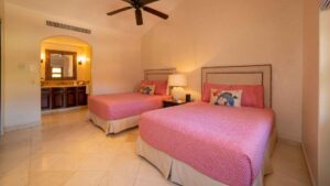 villa-59431349811682205139.jpg